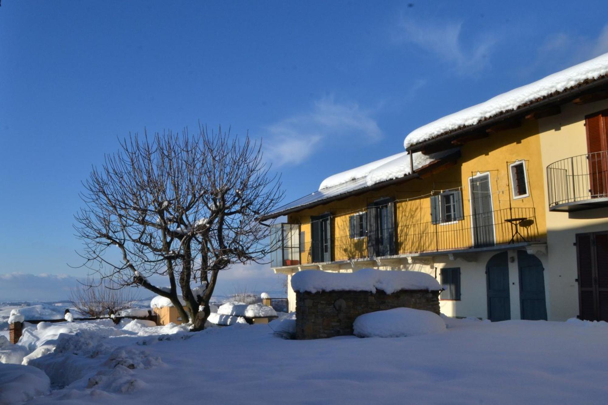ドリアーニCascina Nomade - Wine & Scenic Retreatアパートメント エクステリア 写真